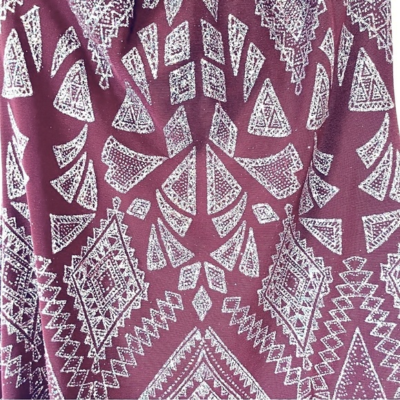 HOST PICK - Classy Halter-neck Dress in Plum and Silver Sparkling Pattern - Picture 5 of 5